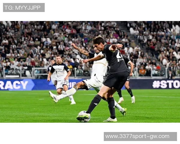 加斯佩里尼期待马伦在中锋位置上发挥出色创造更多进球机会 加斯佩里尼期待马伦在中锋位置上发挥出色创造更多进球机会