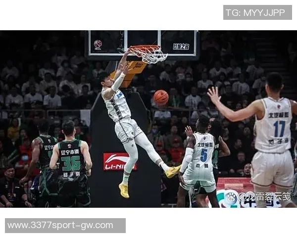 林书豪曾凡博重聚澳门两位首钢7号的精彩时刻回忆